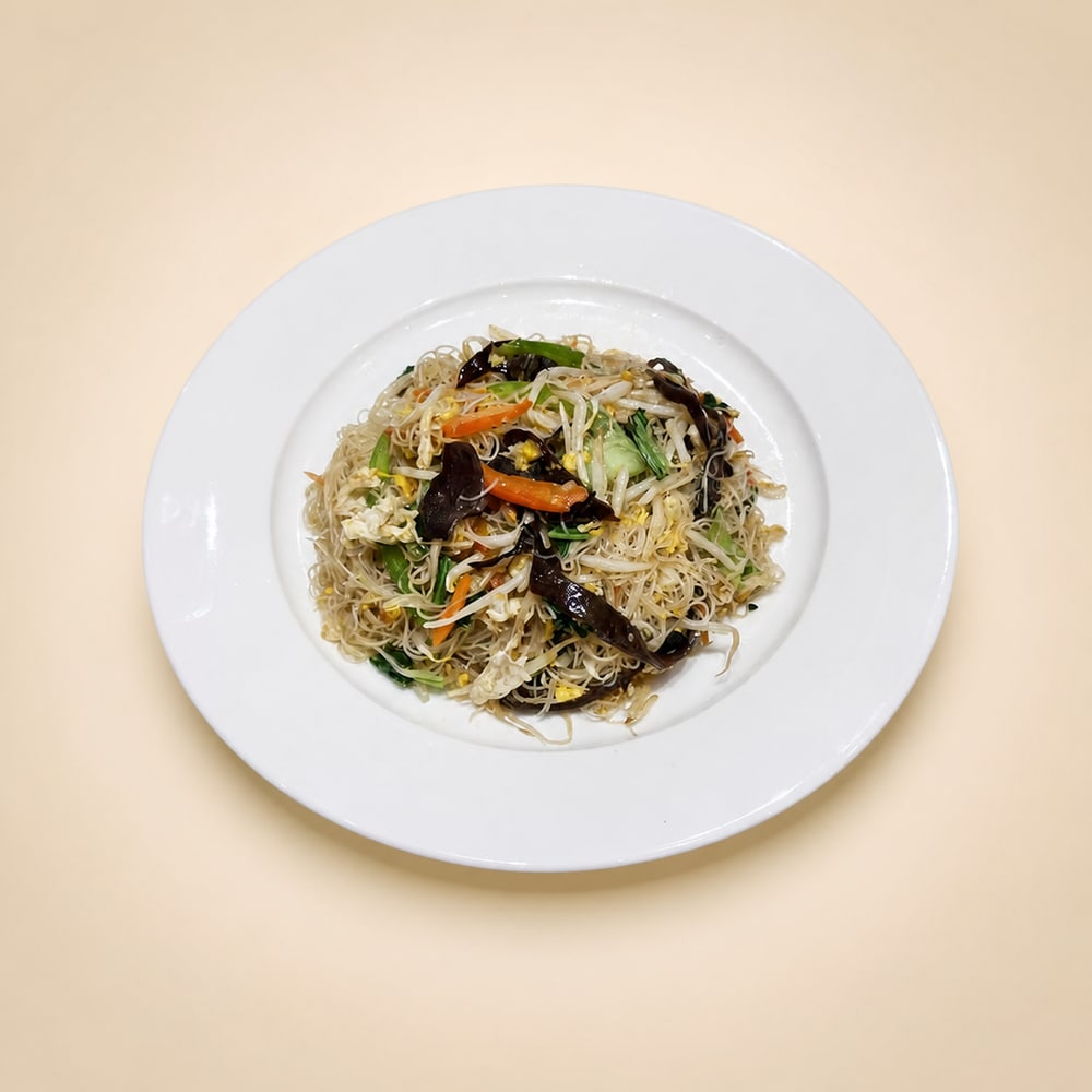 Vegetarian Singapore bee hoon with mixed vegetables
